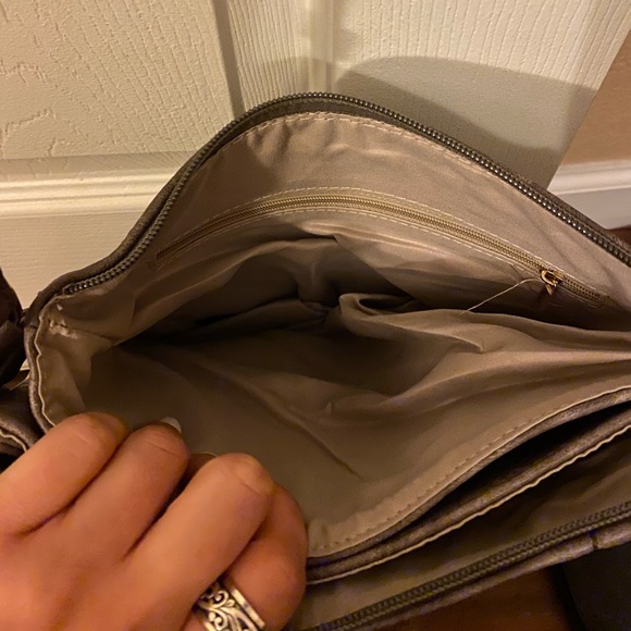 Alyssa Across Body Purse - Picture 5 of 8